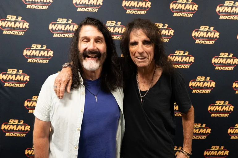 Pierre Robert Alice Cooper