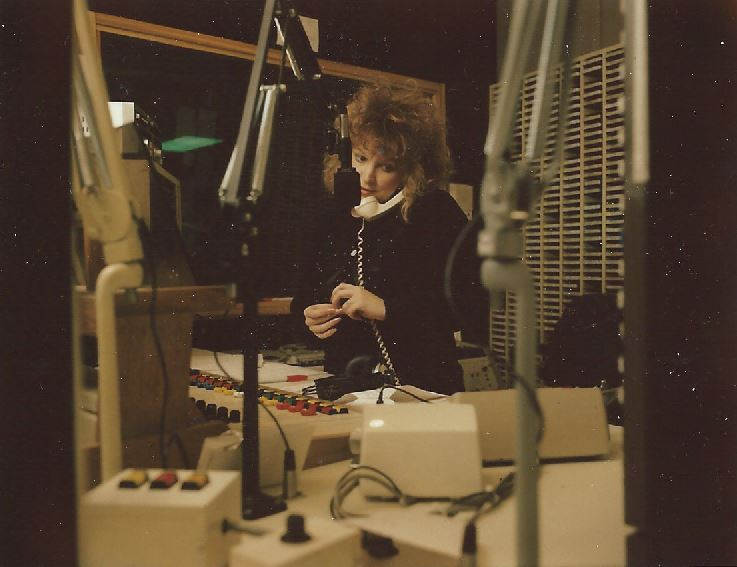 Kim Carson radio